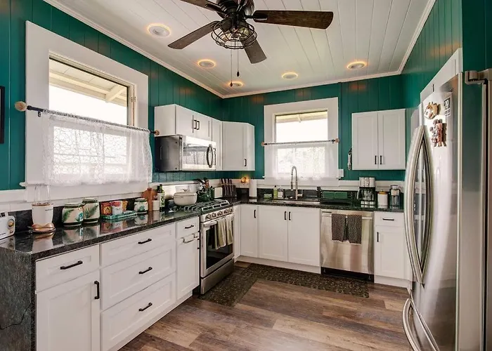 New - Hula House Wac- 3Br- Hilo Town