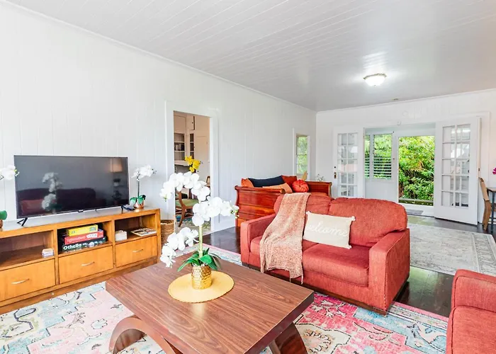 Your Hilo Homebase - Lovely 3 Bedroom In Heart Of Hilo With Ac!